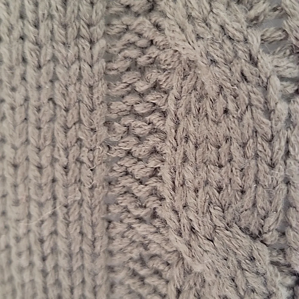 💗 POOF APPAREL LS Sweater Ragged Edge Olive Green L - Picture 5 of 11